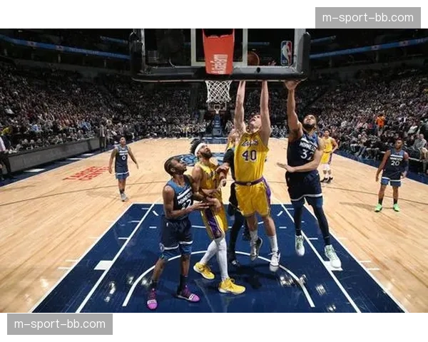 雷霆防守效率联盟第一 进攻效率位列第八展现攻守均衡